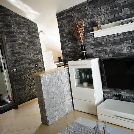 A&a Apartment *