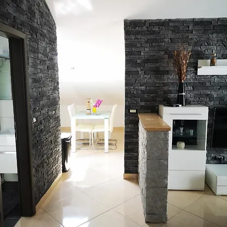 Apartment A&a *